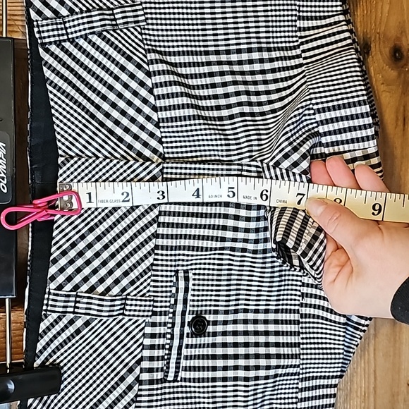 Black and White Charlotte Russe Shorts - Picture 6 of 7